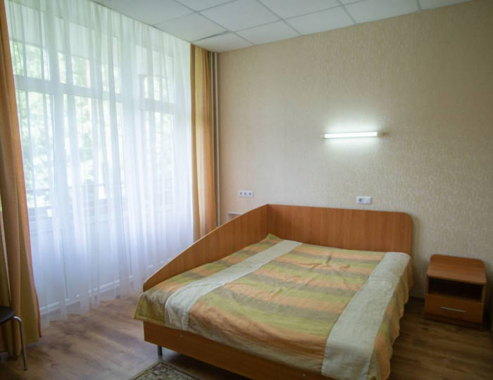 Стандартный 1-местный Кинг Сайз корпус 3 с доп. местом - Санаторий «Летцы»